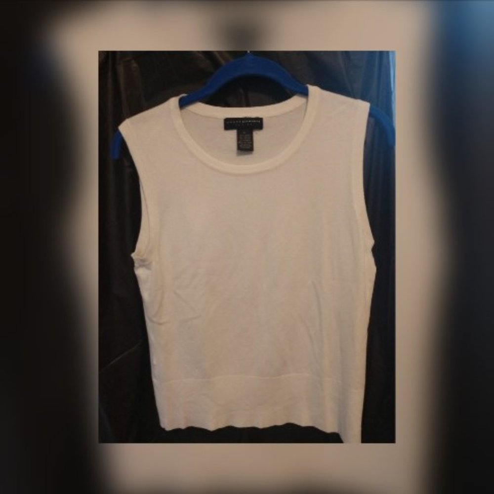 Sleeveless sweater